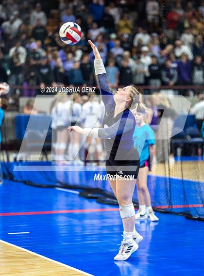 Thumbnail 3 in Wiggins vs. Sedgwick County (CHSAA 2A Final) photogallery.