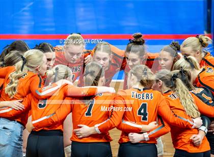 Thumbnail 2 in Wiggins vs. Sedgwick County (CHSAA 2A Final) photogallery.