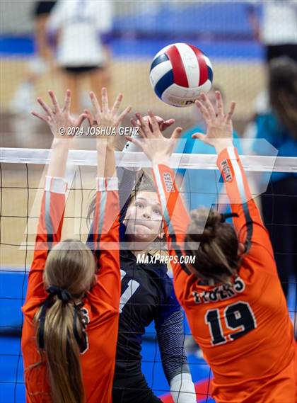 Thumbnail 2 in Wiggins vs. Sedgwick County (CHSAA 2A Final) photogallery.