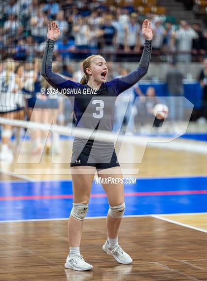 Thumbnail 1 in Wiggins vs. Sedgwick County (CHSAA 2A Final) photogallery.