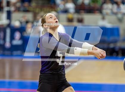 Thumbnail 1 in Wiggins vs. Sedgwick County (CHSAA 2A Final) photogallery.
