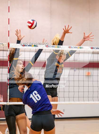 Thumbnail 3 in College Station vs Torrey Pines (Volleypalooza) photogallery.