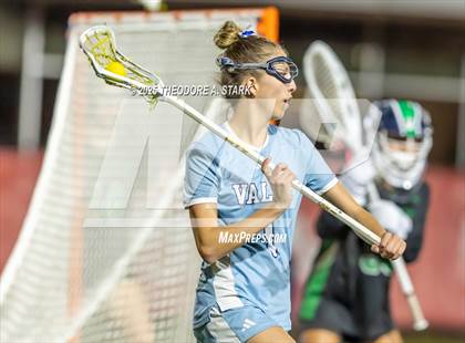 Thumbnail 2 in Valor Christian vs. ThunderRidge (CHSAA 5A State Final) photogallery.