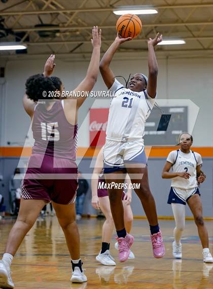 Thumbnail 2 in Jemison vs Thorsby (Chilton County Tournament Final) photogallery.
