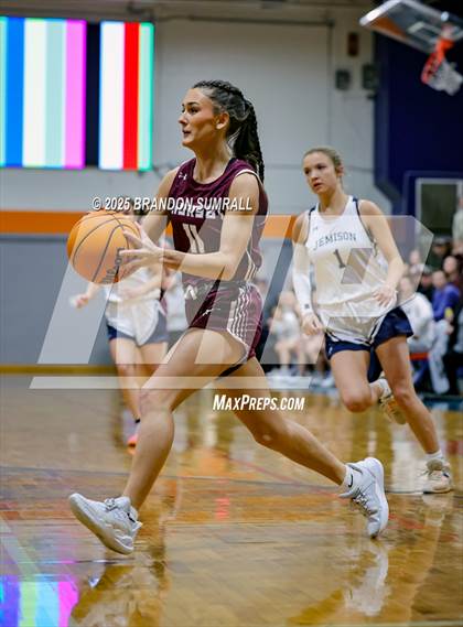 Thumbnail 3 in Jemison vs Thorsby (Chilton County Tournament Final) photogallery.