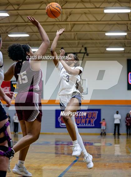Thumbnail 3 in Jemison vs Thorsby (Chilton County Tournament Final) photogallery.