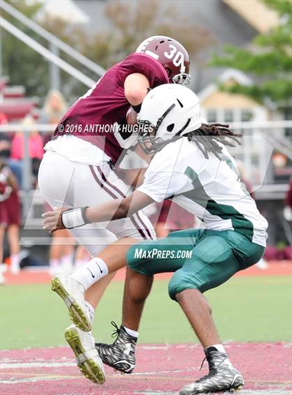Thumbnail 3 in Elmont Memorial vs. Garden City photogallery.