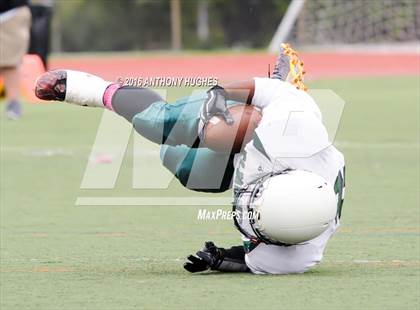Thumbnail 3 in Elmont Memorial vs. Garden City photogallery.