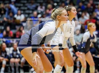 Thumbnail 3 in Tompkins vs. Keller (UIL 6A Semifinal) photogallery.