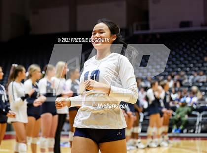 Thumbnail 2 in Tompkins vs. Keller (UIL 6A Semifinal) photogallery.