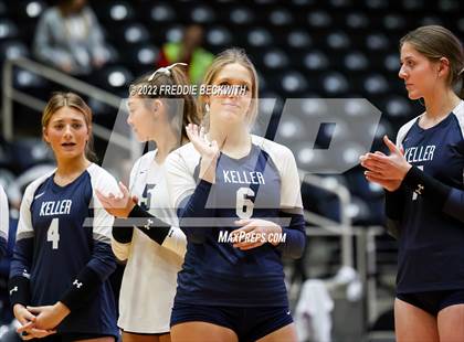 Thumbnail 2 in Tompkins vs. Keller (UIL 6A Semifinal) photogallery.