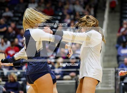 Thumbnail 3 in Tompkins vs. Keller (UIL 6A Semifinal) photogallery.