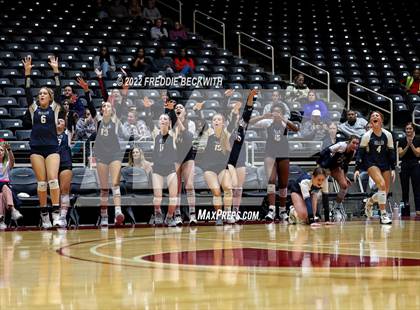 Thumbnail 3 in Tompkins vs. Keller (UIL 6A Semifinal) photogallery.