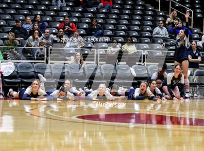 Thumbnail 2 in Tompkins vs. Keller (UIL 6A Semifinal) photogallery.