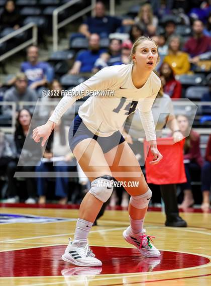 Thumbnail 3 in Tompkins vs. Keller (UIL 6A Semifinal) photogallery.