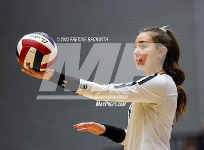 Thumbnail 3 in Tompkins vs. Keller (UIL 6A Semifinal) photogallery.