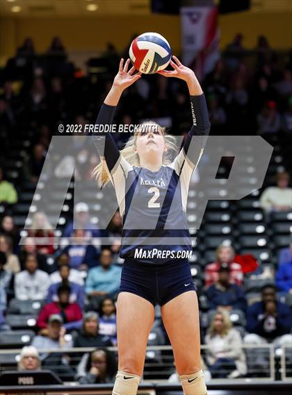 Thumbnail 1 in Tompkins vs. Keller (UIL 6A Semifinal) photogallery.