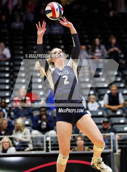 Thumbnail 3 in Tompkins vs. Keller (UIL 6A Semifinal) photogallery.