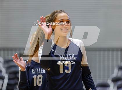 Thumbnail 2 in Tompkins vs. Keller (UIL 6A Semifinal) photogallery.