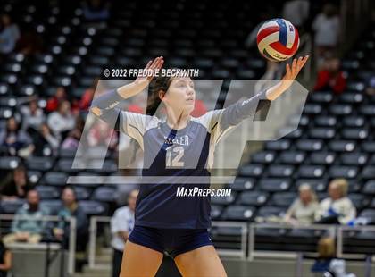 Thumbnail 1 in Tompkins vs. Keller (UIL 6A Semifinal) photogallery.