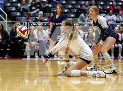 Thumbnail 3 in Tompkins vs. Keller (UIL 6A Semifinal) photogallery.