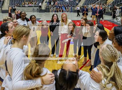 Thumbnail 3 in Tompkins vs. Keller (UIL 6A Semifinal) photogallery.