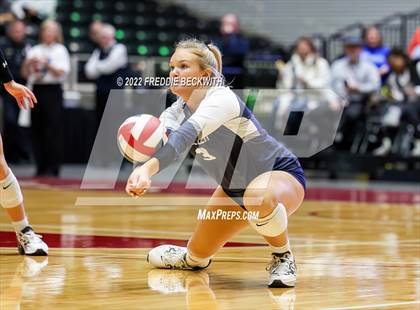 Thumbnail 1 in Tompkins vs. Keller (UIL 6A Semifinal) photogallery.