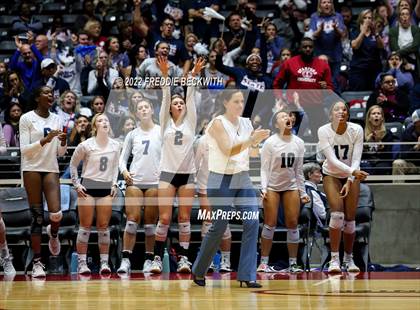 Thumbnail 1 in Tompkins vs. Keller (UIL 6A Semifinal) photogallery.
