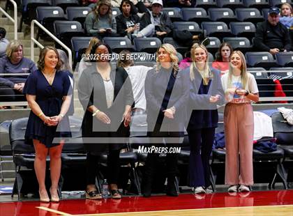 Thumbnail 1 in Tompkins vs. Keller (UIL 6A Semifinal) photogallery.