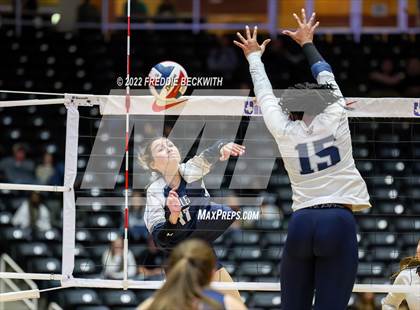 Thumbnail 1 in Tompkins vs. Keller (UIL 6A Semifinal) photogallery.