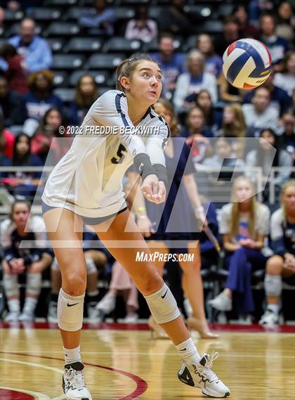 Thumbnail 3 in Tompkins vs. Keller (UIL 6A Semifinal) photogallery.