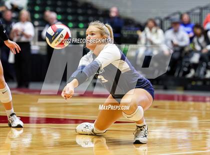 Thumbnail 2 in Tompkins vs. Keller (UIL 6A Semifinal) photogallery.