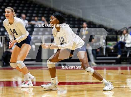 Thumbnail 1 in Tompkins vs. Keller (UIL 6A Semifinal) photogallery.