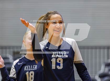 Thumbnail 1 in Tompkins vs. Keller (UIL 6A Semifinal) photogallery.