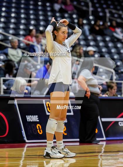 Thumbnail 1 in Tompkins vs. Keller (UIL 6A Semifinal) photogallery.