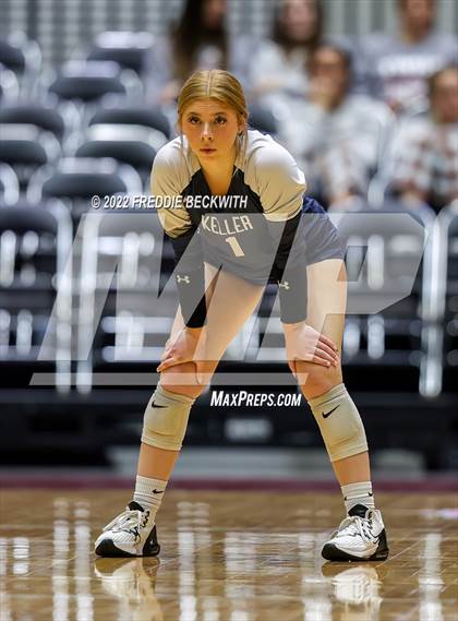 Thumbnail 3 in Tompkins vs. Keller (UIL 6A Semifinal) photogallery.