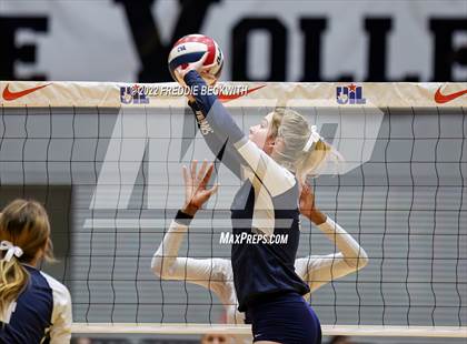 Thumbnail 1 in Tompkins vs. Keller (UIL 6A Semifinal) photogallery.