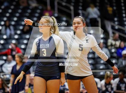 Thumbnail 3 in Tompkins vs. Keller (UIL 6A Semifinal) photogallery.