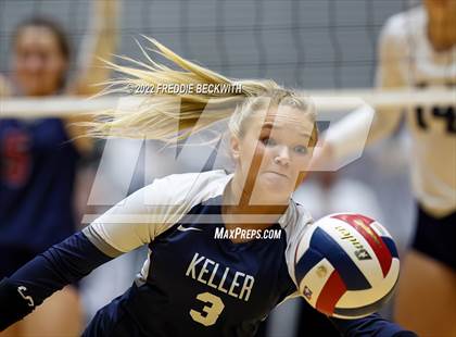 Thumbnail 2 in Tompkins vs. Keller (UIL 6A Semifinal) photogallery.