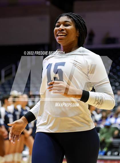 Thumbnail 2 in Tompkins vs. Keller (UIL 6A Semifinal) photogallery.