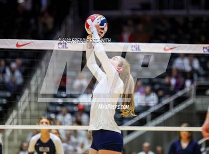 Thumbnail 1 in Tompkins vs. Keller (UIL 6A Semifinal) photogallery.