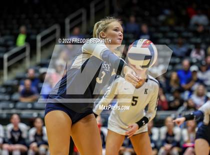 Thumbnail 2 in Tompkins vs. Keller (UIL 6A Semifinal) photogallery.