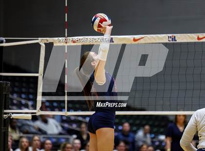 Thumbnail 1 in Tompkins vs. Keller (UIL 6A Semifinal) photogallery.