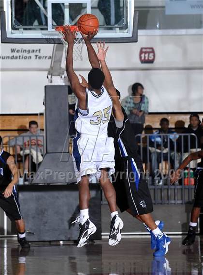 Thumbnail 2 in Diamond Ranch vs. Rowland (So Cal Shootout) photogallery.