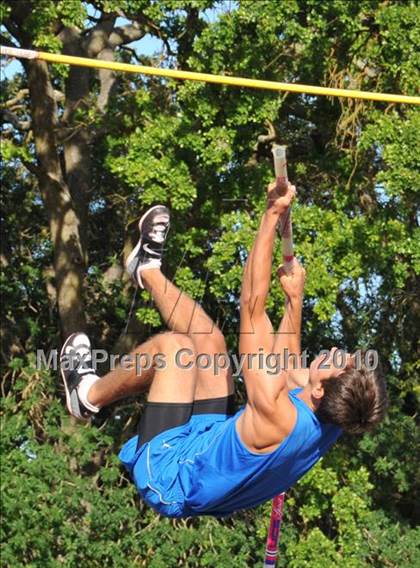 Thumbnail 2 in DFAL Championships  photogallery.