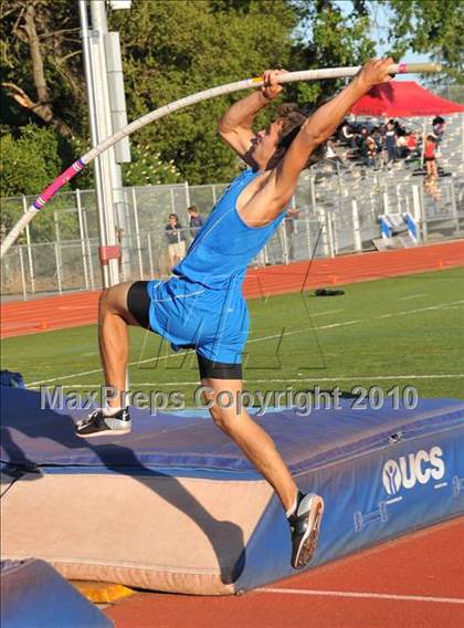 Thumbnail 2 in DFAL Championships  photogallery.