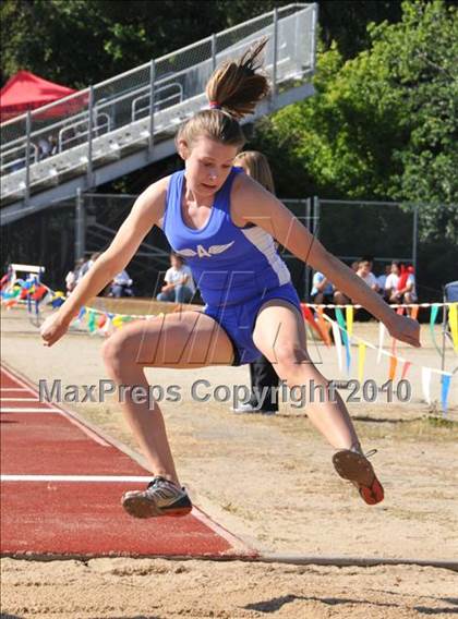 Thumbnail 3 in DFAL Championships  photogallery.