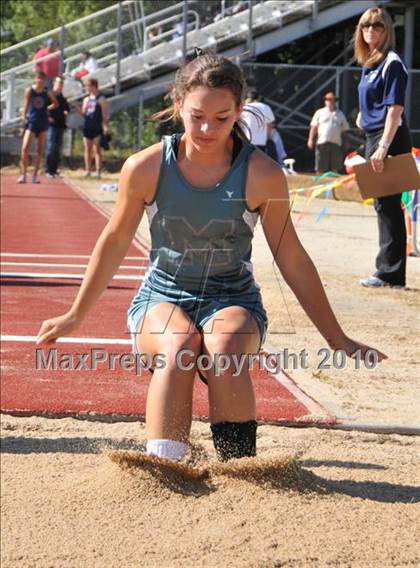 Thumbnail 1 in DFAL Championships  photogallery.