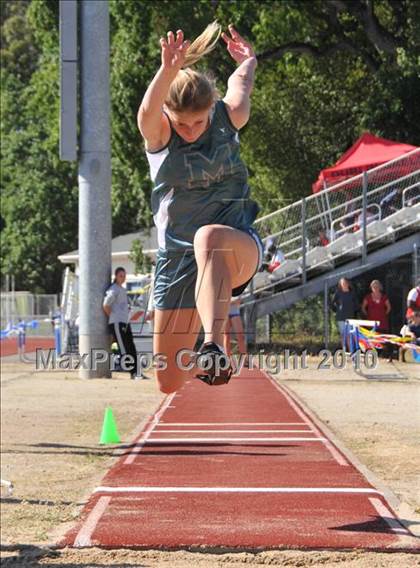 Thumbnail 3 in DFAL Championships  photogallery.
