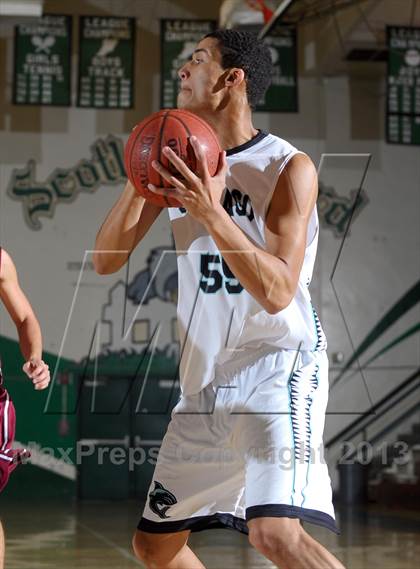 Thumbnail 1 in Santiago vs. Colton (Inland Empire Classic) photogallery.